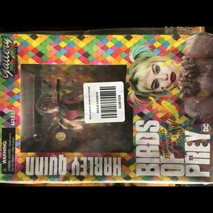 Harley Quinn collectible figure brand new